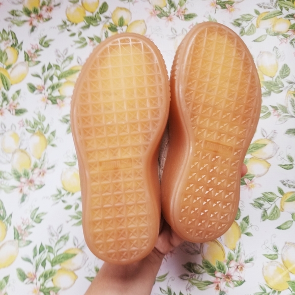 NWT girls PUMA Shoes 💫SALE💫 - Picture 5 of 9